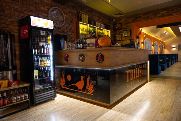 Lada barowa w restauracji Tbilisi Smak Gruzji